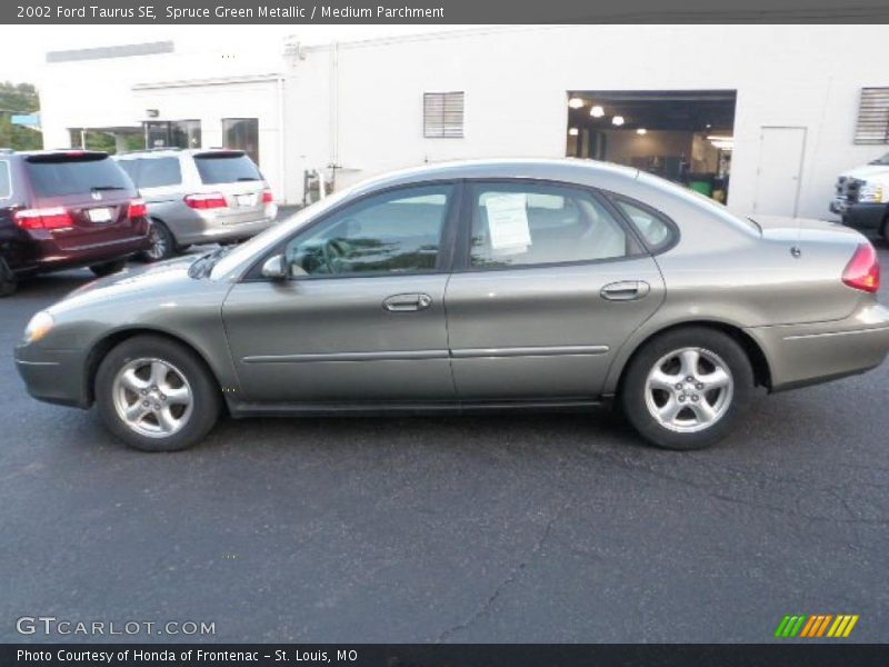 Spruce Green Metallic / Medium Parchment 2002 Ford Taurus SE