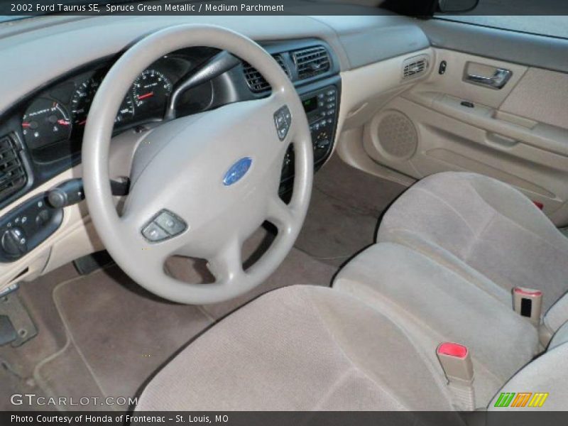 Spruce Green Metallic / Medium Parchment 2002 Ford Taurus SE
