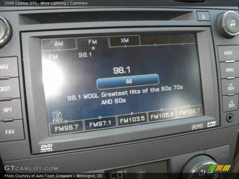 White Lightning / Cashmere 2006 Cadillac DTS