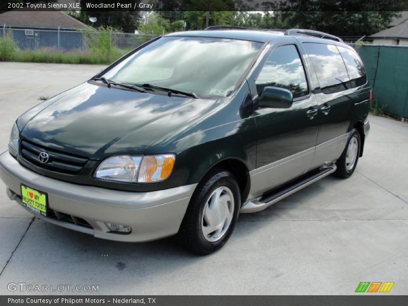 Woodland Pearl / Gray 2002 Toyota Sienna XLE