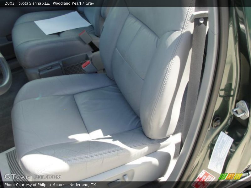 Woodland Pearl / Gray 2002 Toyota Sienna XLE