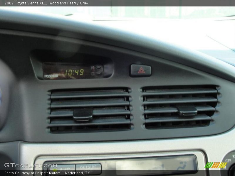 Woodland Pearl / Gray 2002 Toyota Sienna XLE
