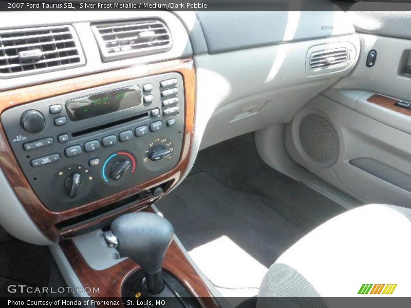 Silver Frost Metallic / Medium/Dark Pebble 2007 Ford Taurus SEL