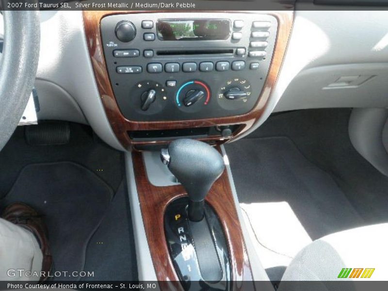 Silver Frost Metallic / Medium/Dark Pebble 2007 Ford Taurus SEL