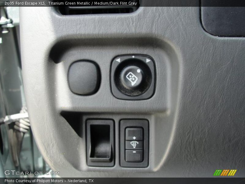 Titanium Green Metallic / Medium/Dark Flint Grey 2005 Ford Escape XLS