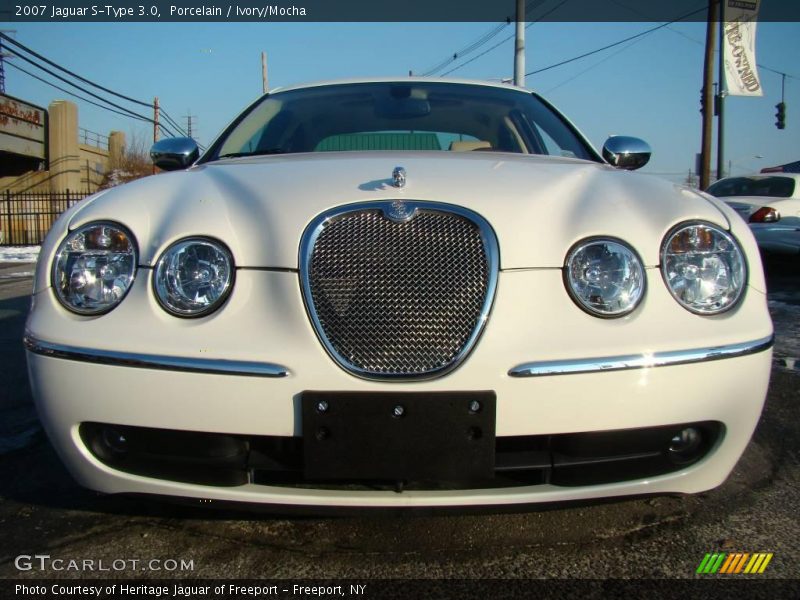 Porcelain / Ivory/Mocha 2007 Jaguar S-Type 3.0