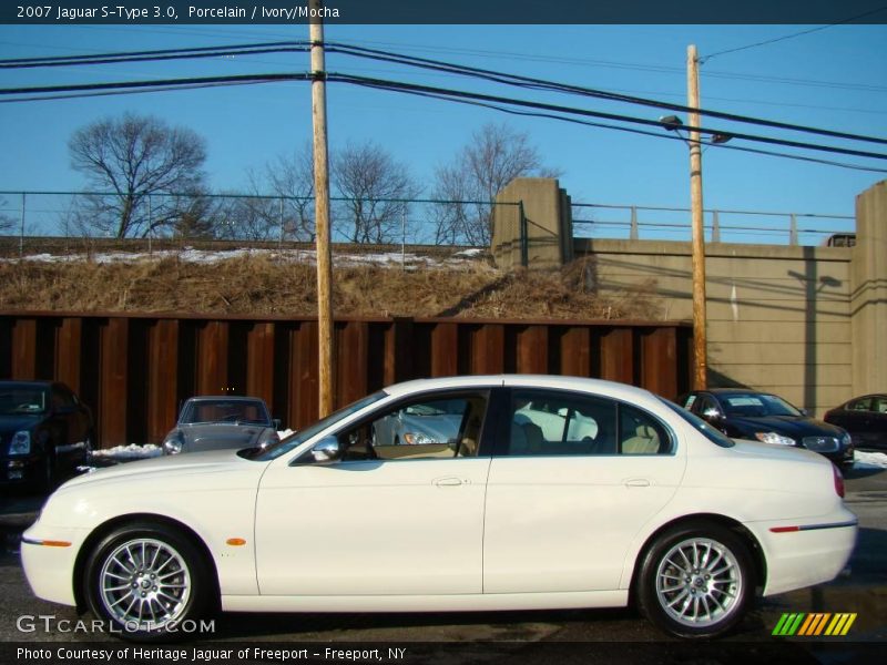 Porcelain / Ivory/Mocha 2007 Jaguar S-Type 3.0