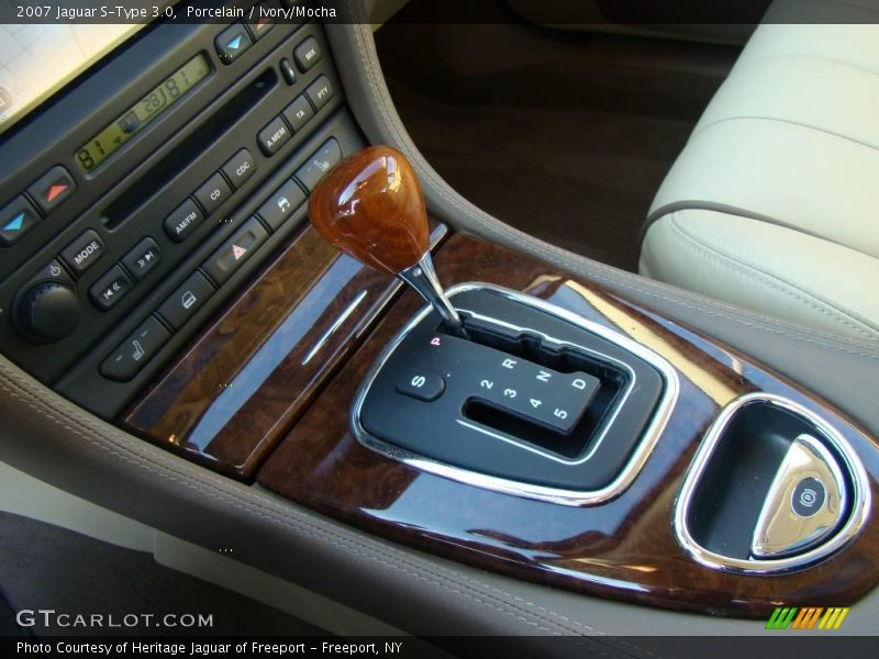 Porcelain / Ivory/Mocha 2007 Jaguar S-Type 3.0