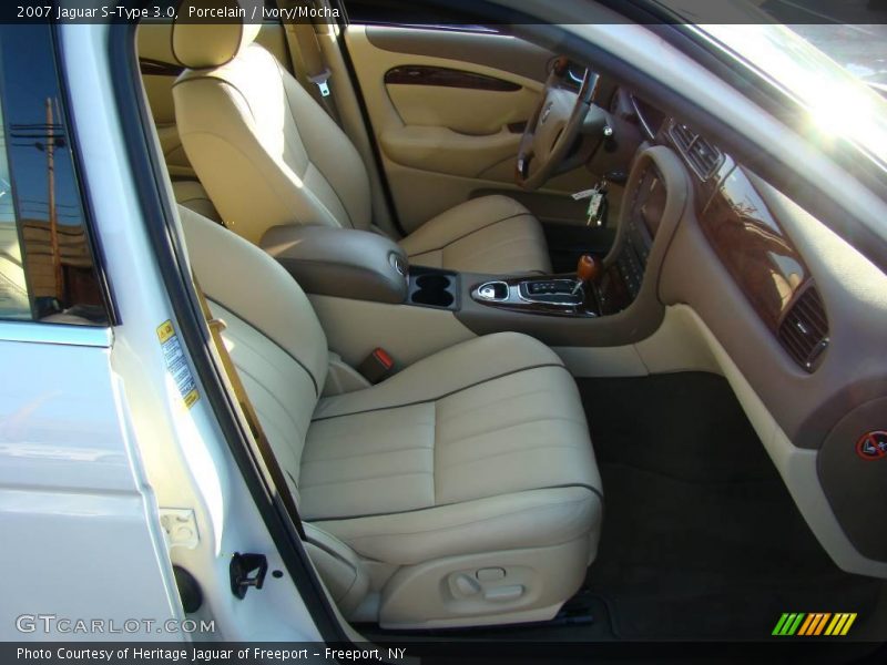 Porcelain / Ivory/Mocha 2007 Jaguar S-Type 3.0