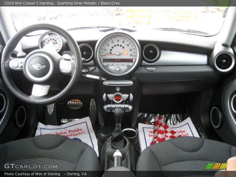 Sparkling Silver Metallic / Black/Grey 2009 Mini Cooper S Hardtop