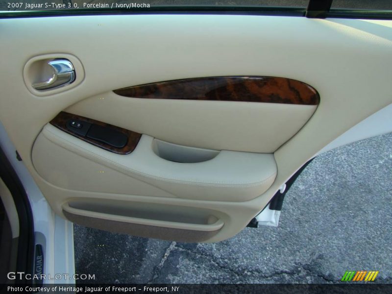 Porcelain / Ivory/Mocha 2007 Jaguar S-Type 3.0