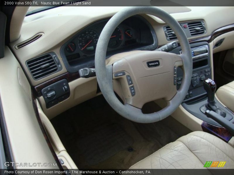 Nautic Blue Pearl / Light Sand 2000 Volvo S80 T6