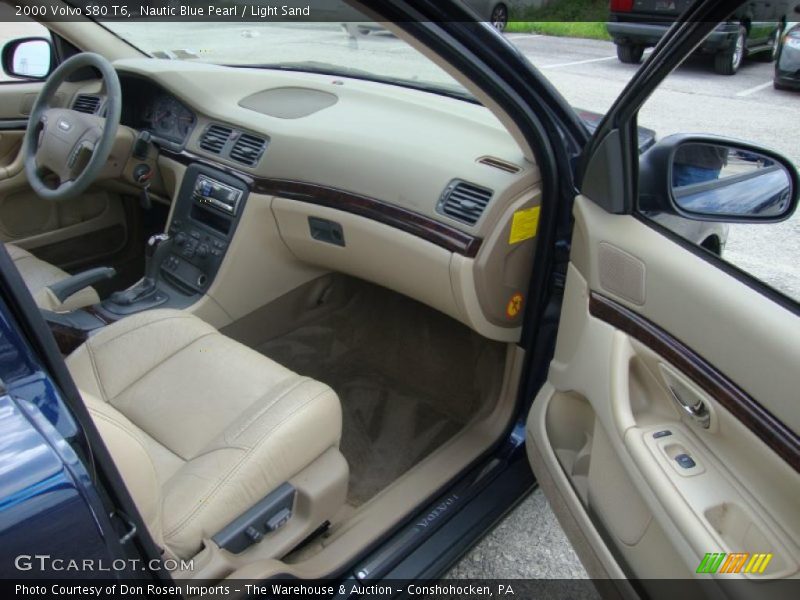 Nautic Blue Pearl / Light Sand 2000 Volvo S80 T6
