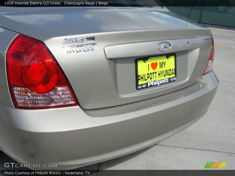 Champagne Beige / Beige 2006 Hyundai Elantra GLS Sedan