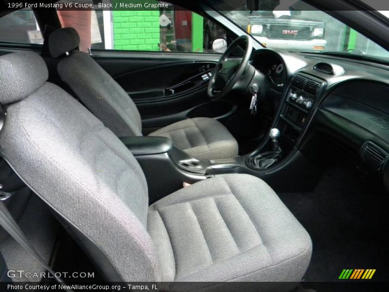 Black / Medium Graphite 1996 Ford Mustang V6 Coupe
