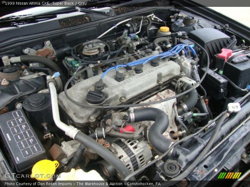 Super Black / Grey 1999 Nissan Altima GXE