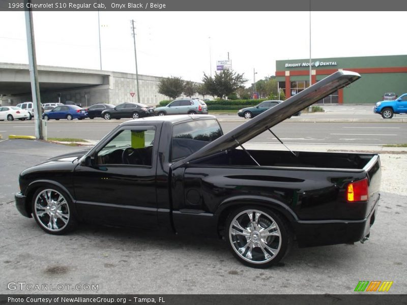 Onyx Black / Beige 1998 Chevrolet S10 Regular Cab