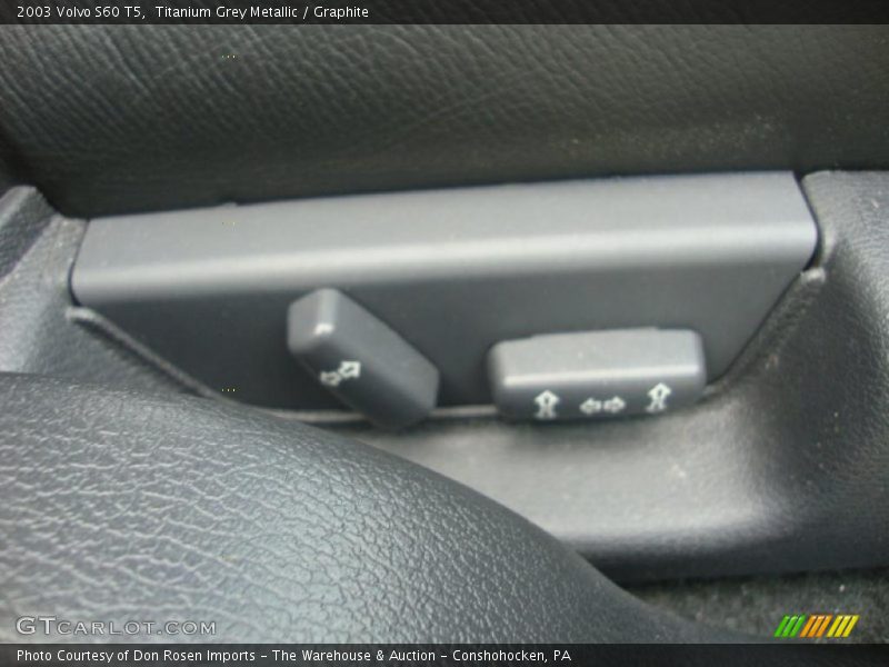 Titanium Grey Metallic / Graphite 2003 Volvo S60 T5