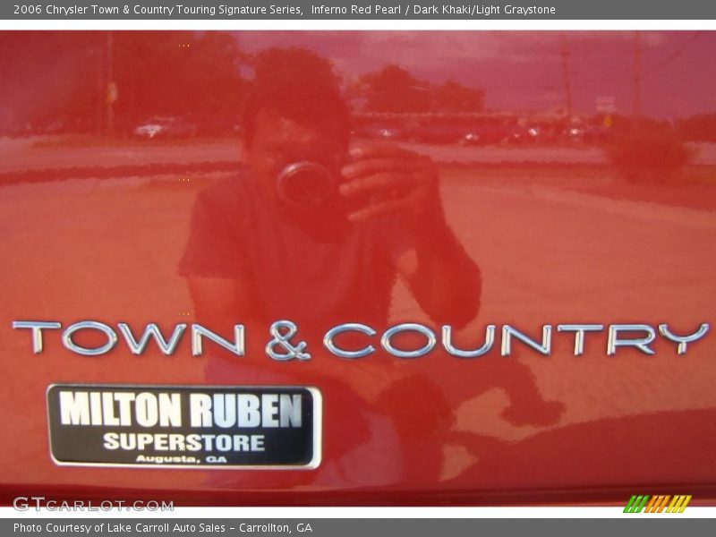 Inferno Red Pearl / Dark Khaki/Light Graystone 2006 Chrysler Town & Country Touring Signature Series