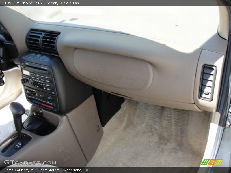 Gold / Tan 1997 Saturn S Series SL2 Sedan