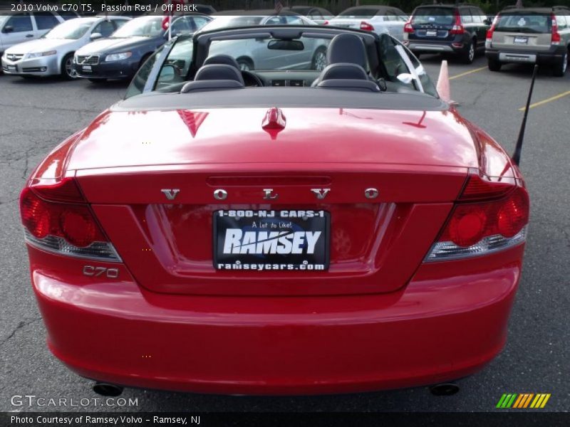 Passion Red / Off Black 2010 Volvo C70 T5