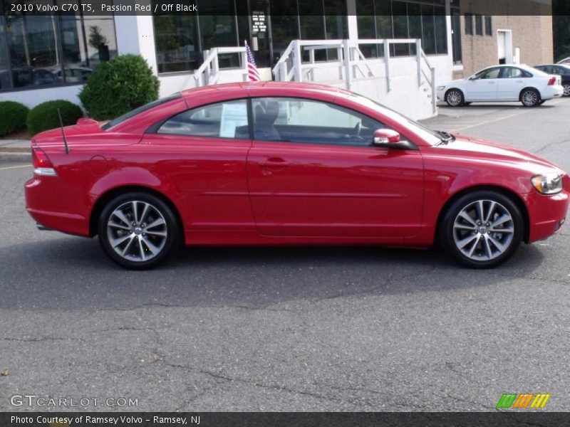 Passion Red / Off Black 2010 Volvo C70 T5
