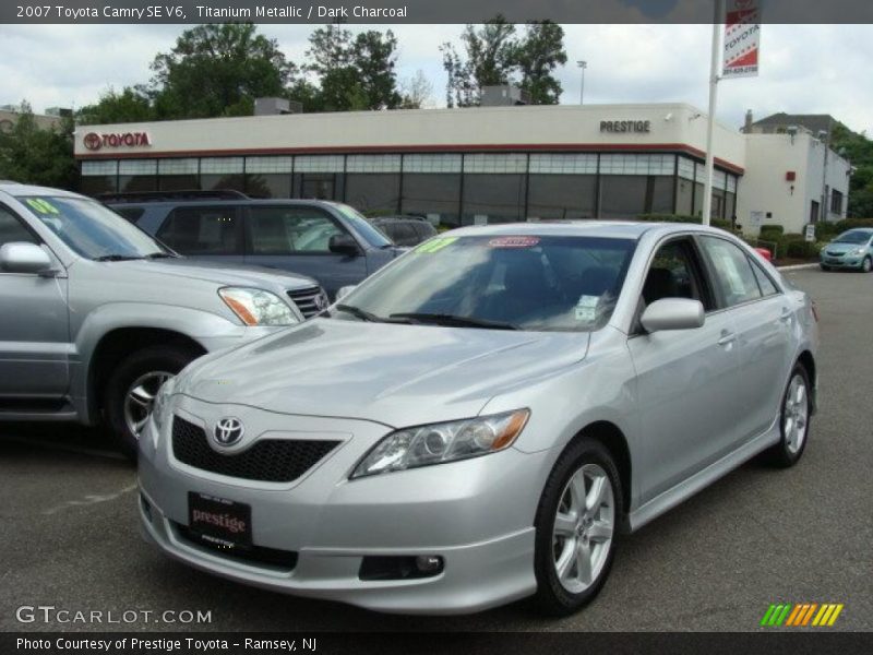 Titanium Metallic / Dark Charcoal 2007 Toyota Camry SE V6