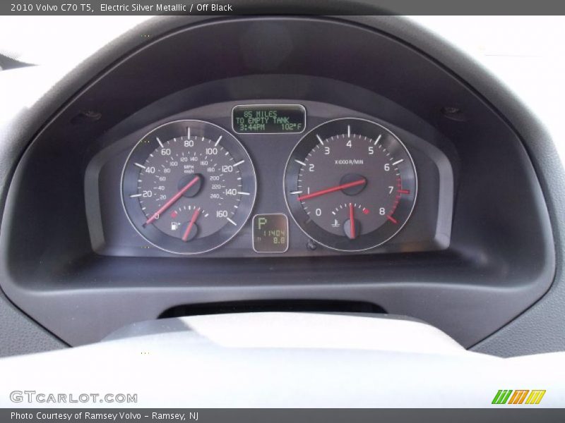 Electric Silver Metallic / Off Black 2010 Volvo C70 T5