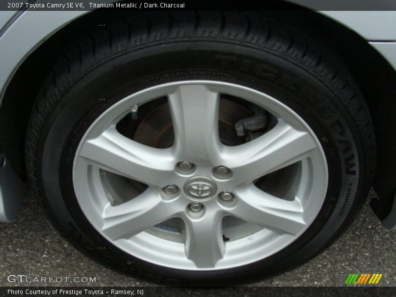 Titanium Metallic / Dark Charcoal 2007 Toyota Camry SE V6
