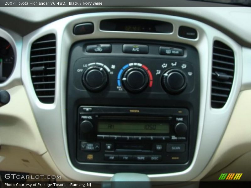 Black / Ivory Beige 2007 Toyota Highlander V6 4WD