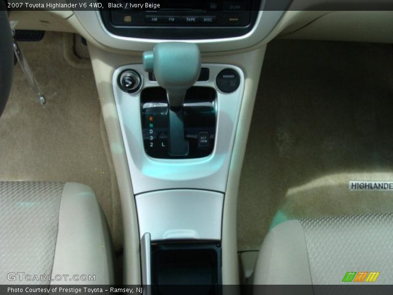 Black / Ivory Beige 2007 Toyota Highlander V6 4WD