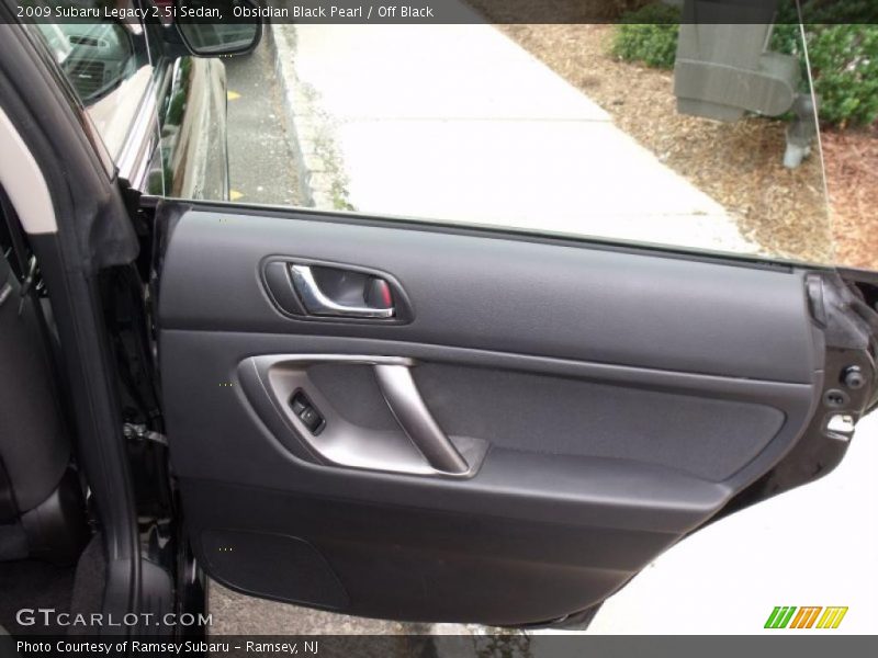 Obsidian Black Pearl / Off Black 2009 Subaru Legacy 2.5i Sedan