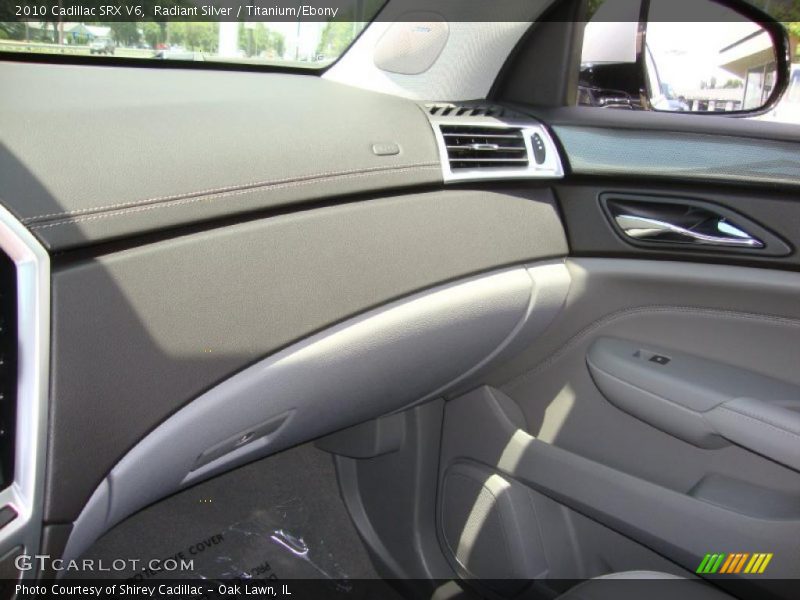 Radiant Silver / Titanium/Ebony 2010 Cadillac SRX V6