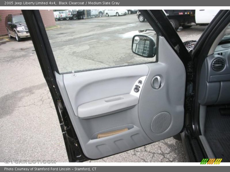 Black Clearcoat / Medium Slate Gray 2005 Jeep Liberty Limited 4x4