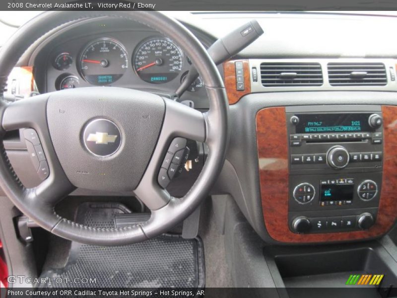 Victory Red / Ebony 2008 Chevrolet Avalanche LT