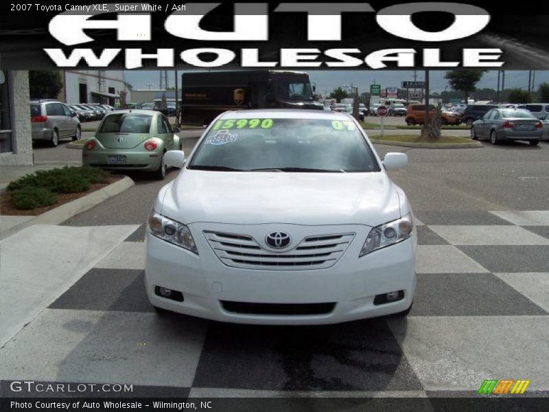 Super White / Ash 2007 Toyota Camry XLE