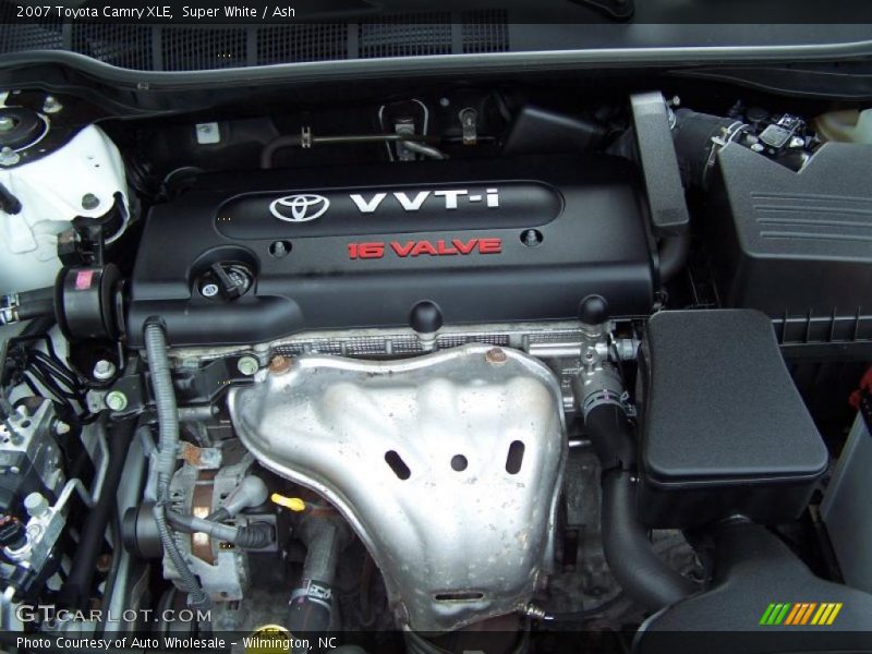 Super White / Ash 2007 Toyota Camry XLE