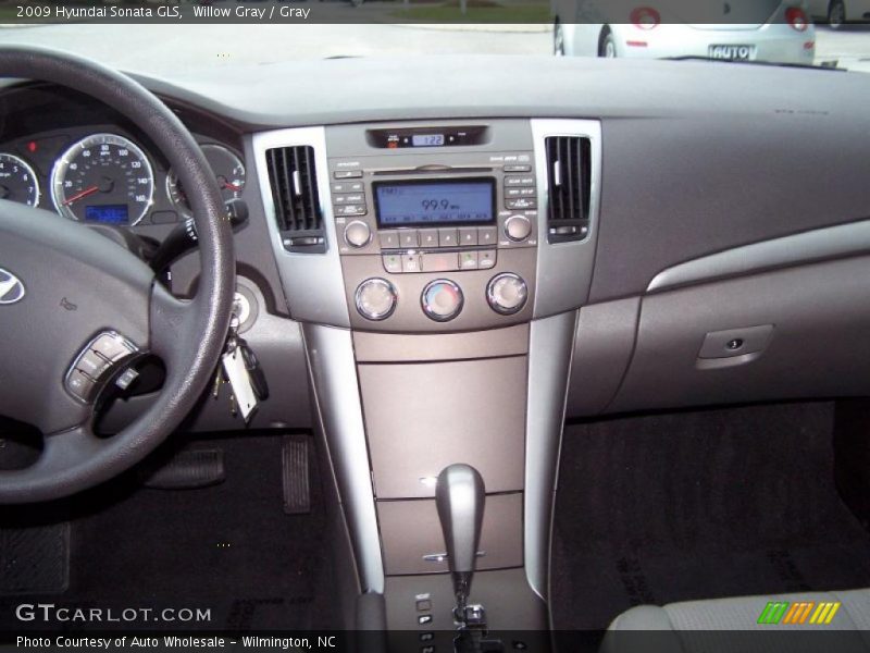 Willow Gray / Gray 2009 Hyundai Sonata GLS