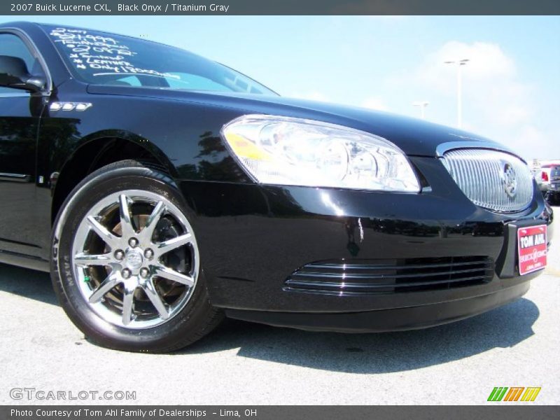 Black Onyx / Titanium Gray 2007 Buick Lucerne CXL