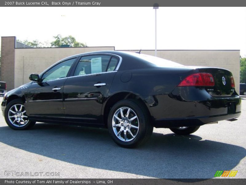 Black Onyx / Titanium Gray 2007 Buick Lucerne CXL