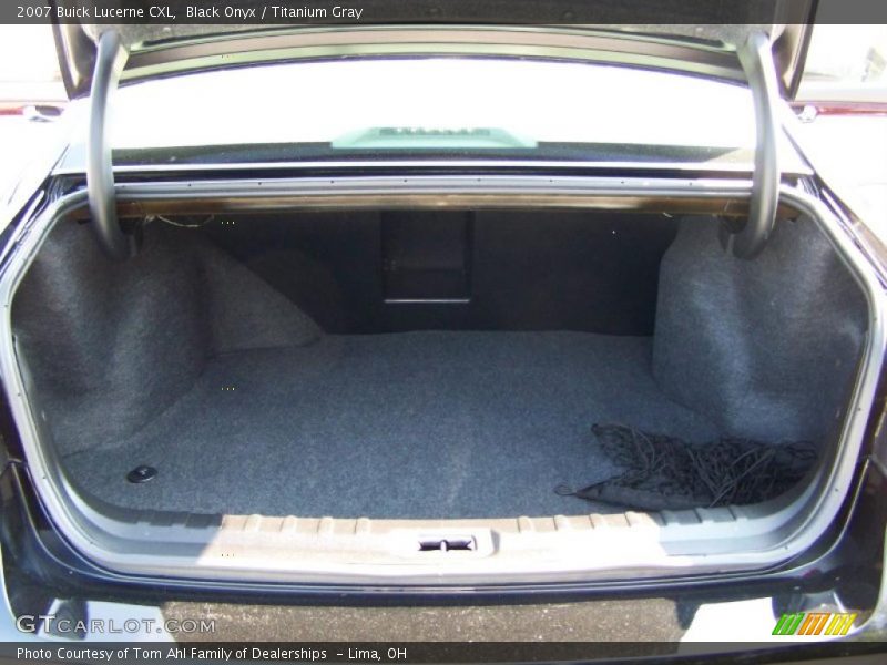 Black Onyx / Titanium Gray 2007 Buick Lucerne CXL