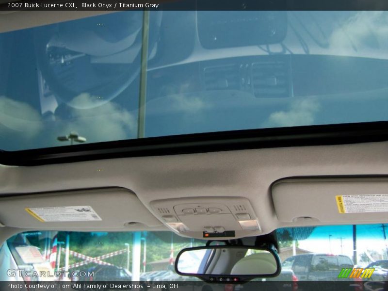 Black Onyx / Titanium Gray 2007 Buick Lucerne CXL