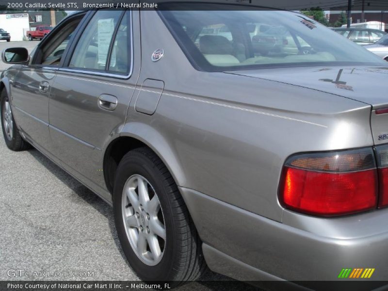 Bronzemist / Neutral Shale 2000 Cadillac Seville STS