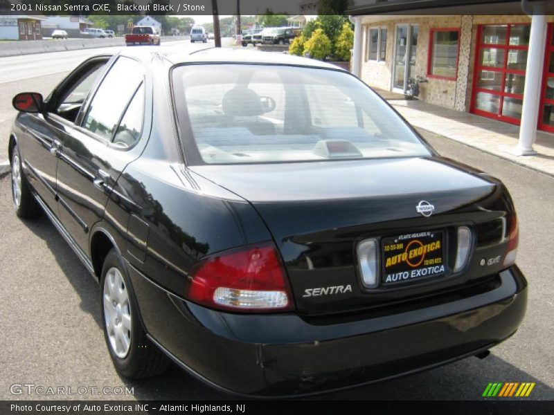 Blackout Black / Stone 2001 Nissan Sentra GXE