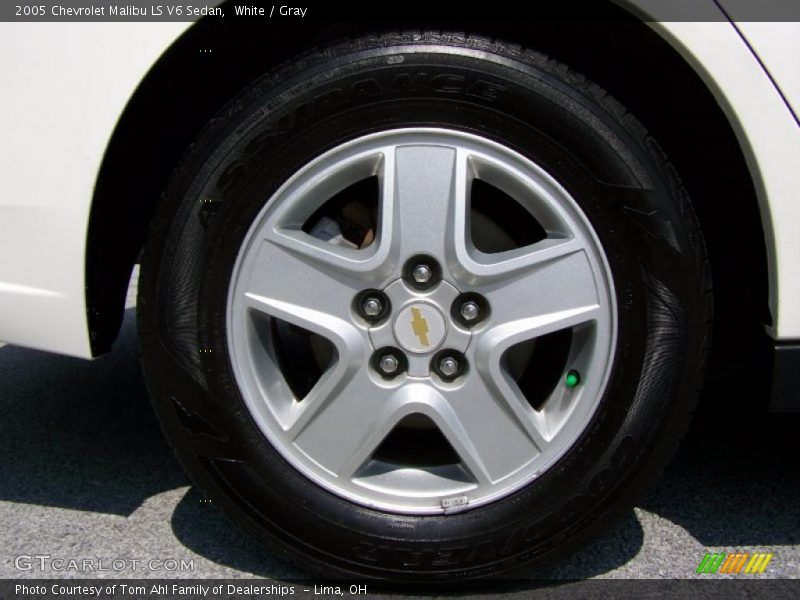 White / Gray 2005 Chevrolet Malibu LS V6 Sedan