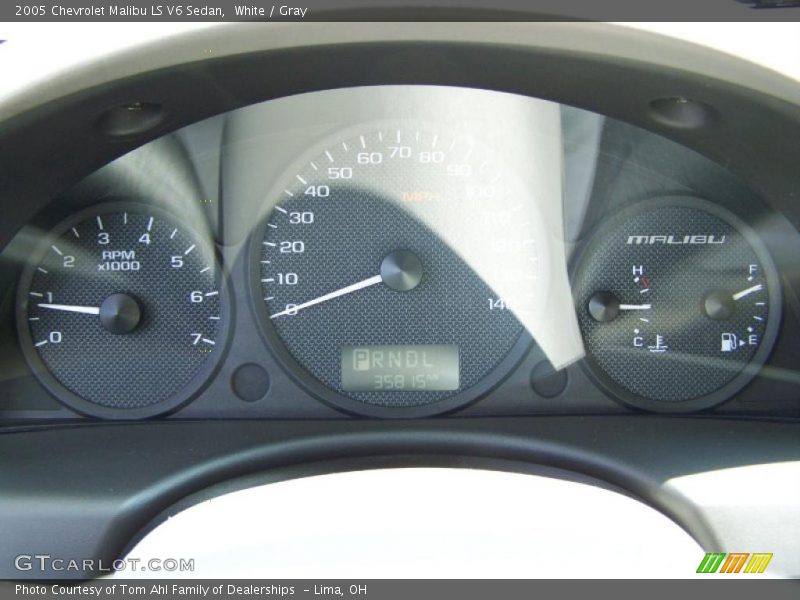 White / Gray 2005 Chevrolet Malibu LS V6 Sedan