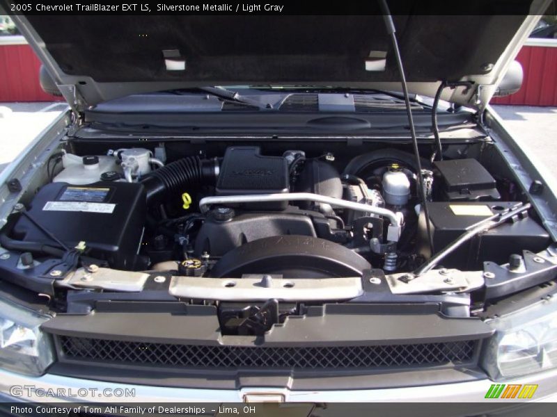 Silverstone Metallic / Light Gray 2005 Chevrolet TrailBlazer EXT LS