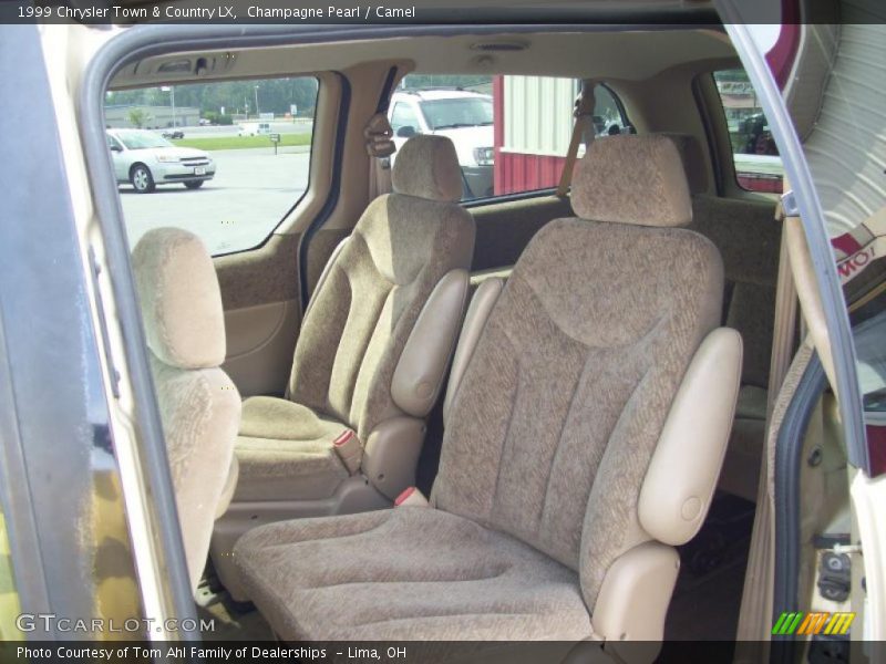 Champagne Pearl / Camel 1999 Chrysler Town & Country LX