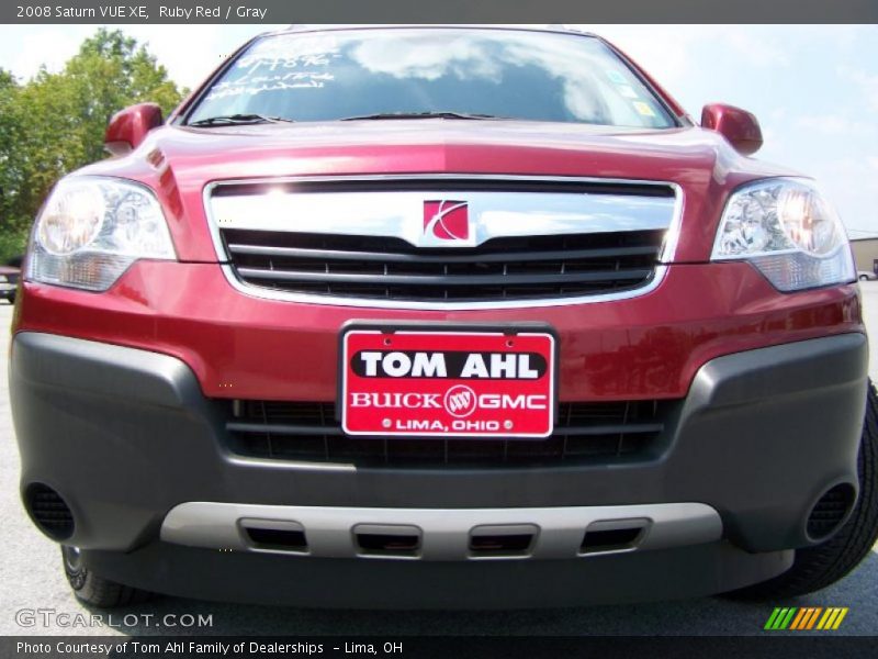 Ruby Red / Gray 2008 Saturn VUE XE