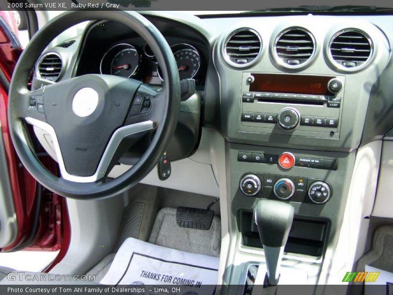Ruby Red / Gray 2008 Saturn VUE XE